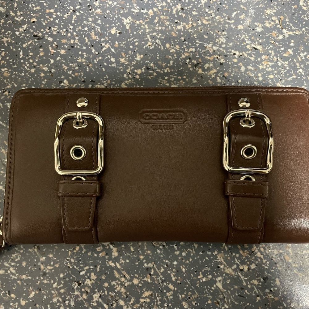 Coach zip wallet